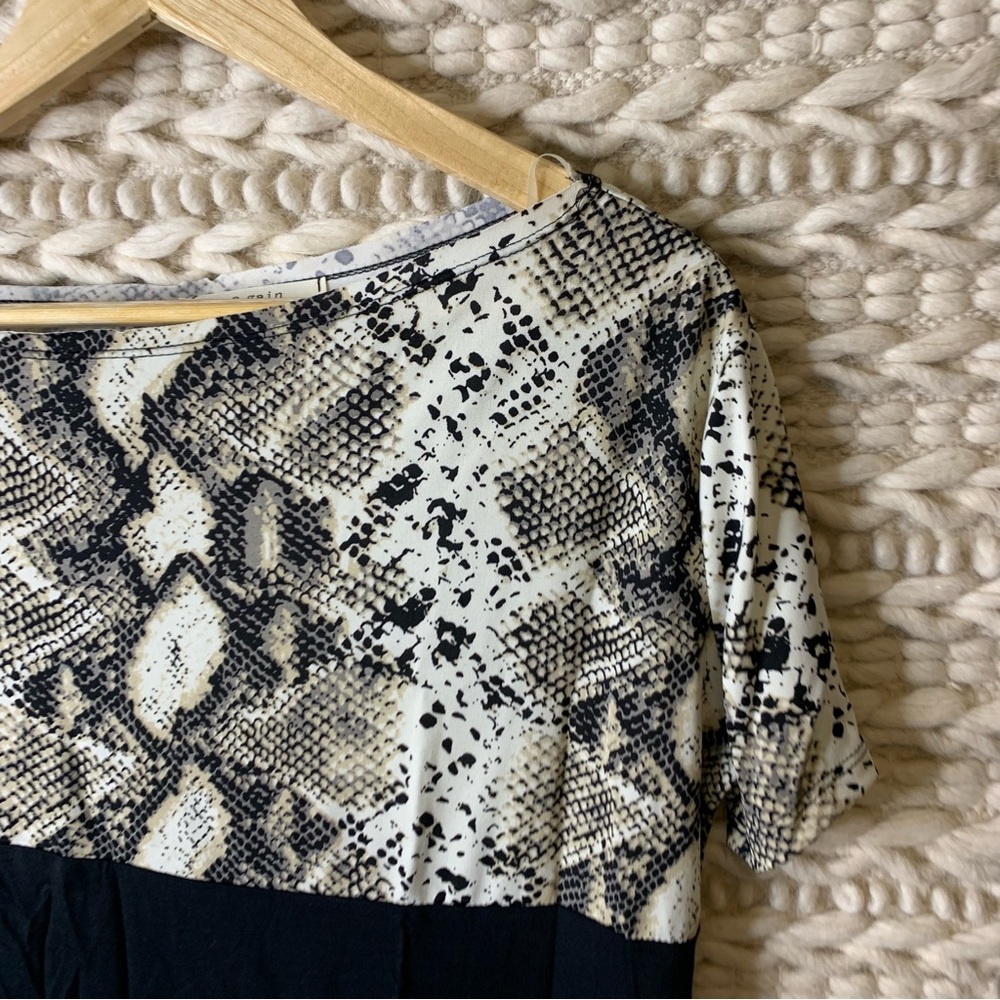 A.gain Mixed Pattern Snakeprint Top - Picture 3 of 5